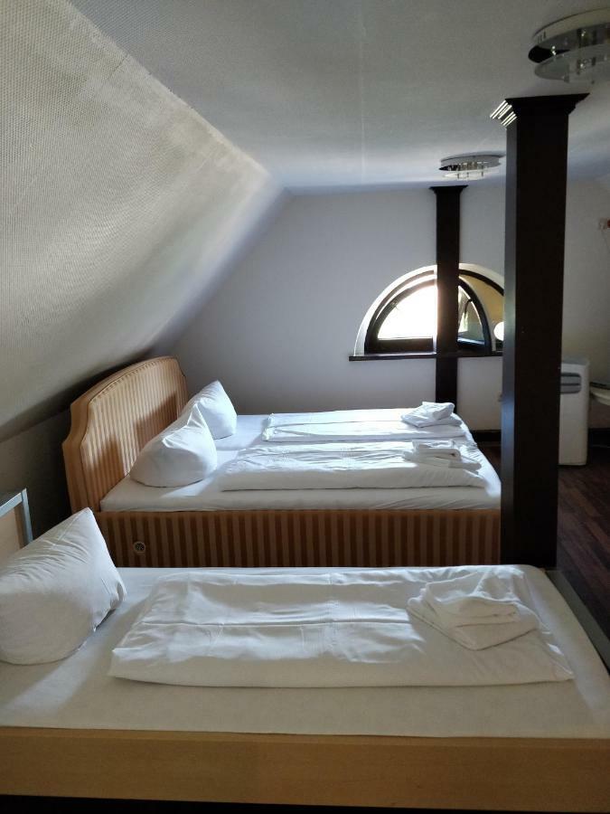Hotel Zum Goldenen Stern Leibsch Екстер'єр фото